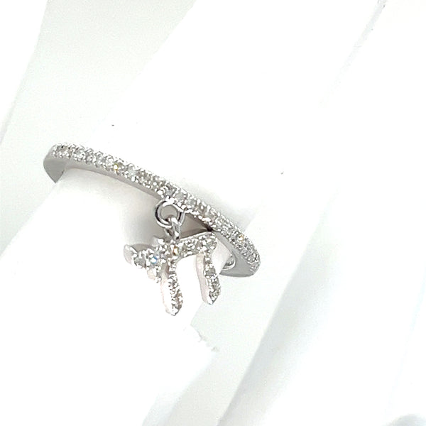 Hai charm ring